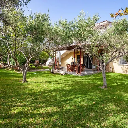 The Garden Villa Hanioti Exterior photo